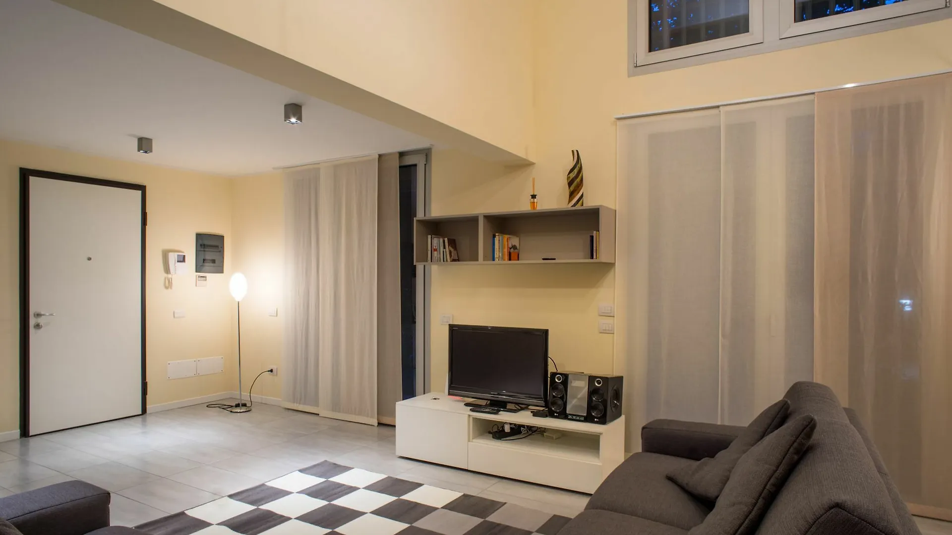 Bdp10 Apartment Milan Italy